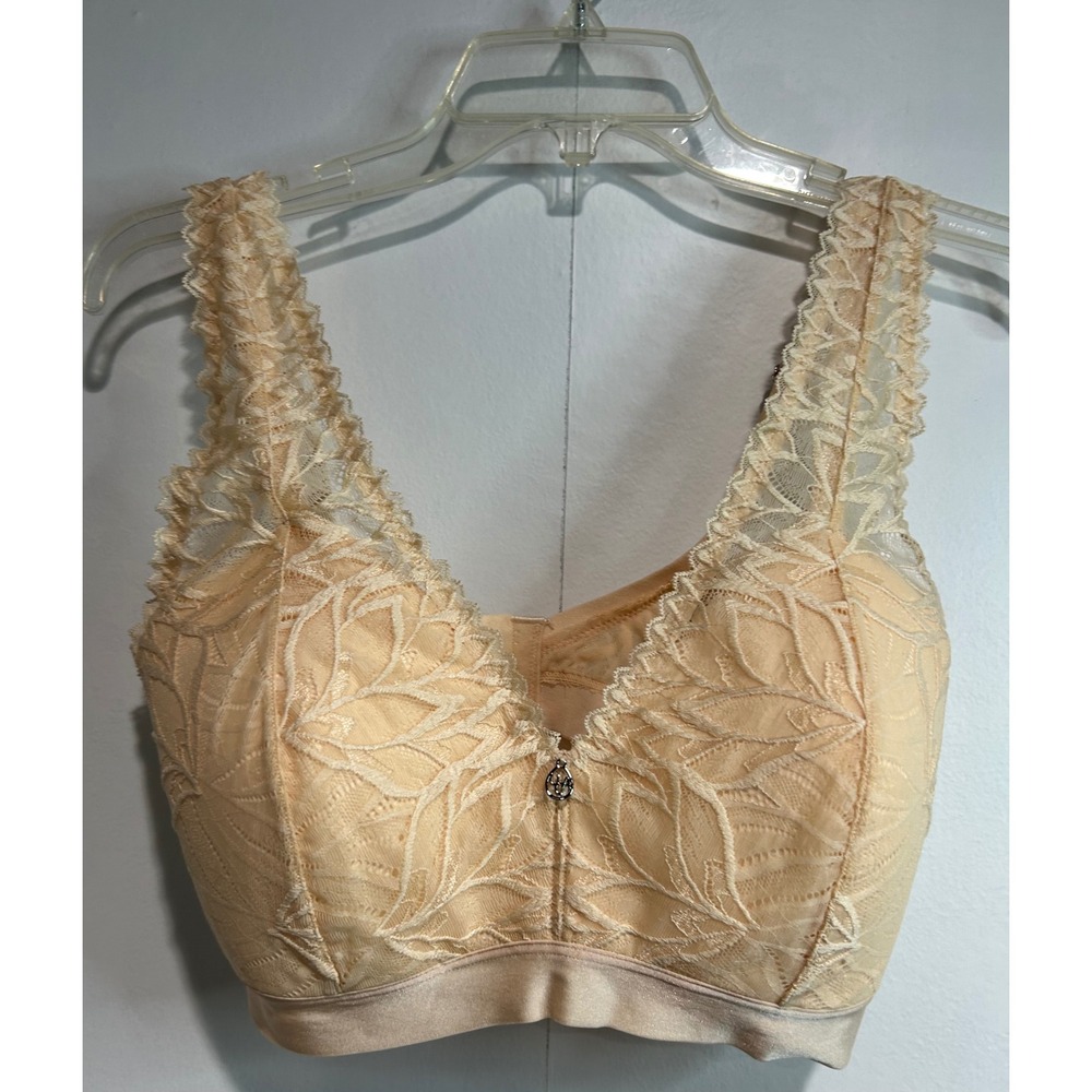 UCA Bra Womens‎ 38D Beige Lingerie Lace Full Coverage Leaf Pattern Wireless NWT